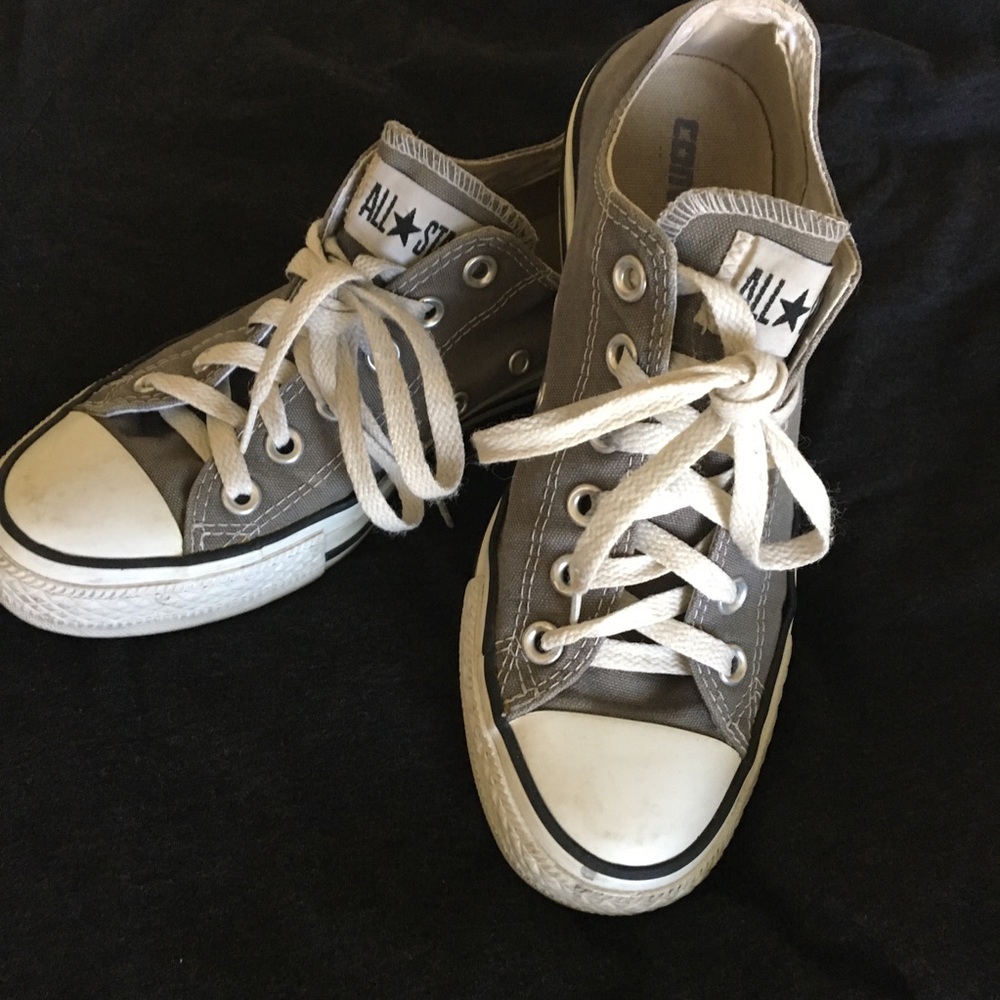 Gray Converse women's size 7